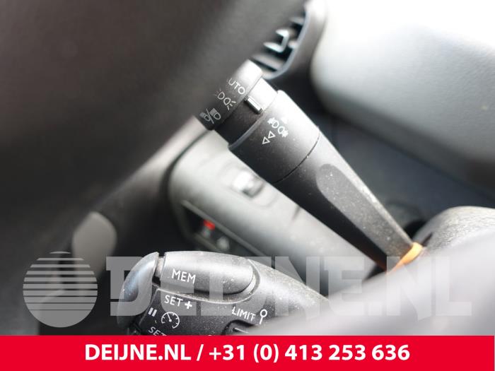 Peugeot Partner Kombischalter Lenksäule O265293