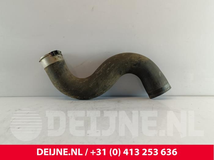 Gebruikte Intercooler Buis Volkswagen Crafter 2.5 TDI 30/32/35 Prijs € 36,30 Inclusief btw aangeboden door van Deijne Onderdelen Uden B.V.