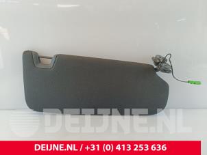 Lynk & Co 01 Sonnenblende O265388 foto 2