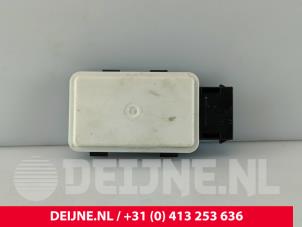 Volvo EX30 Antenna Amplifier O265432 photo 2