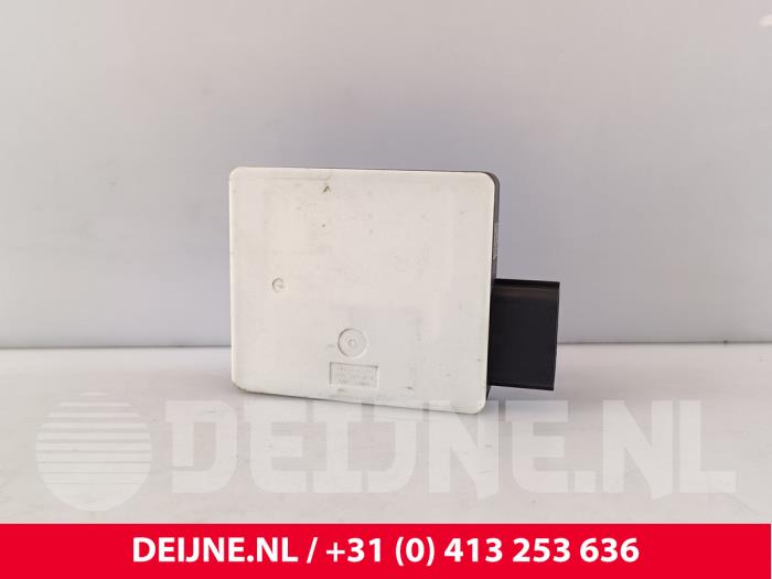 Gebruikte Dode hoek sensor Volvo EX30 Single Motor Prijs € 242,00 Inclusief btw aangeboden door van Deijne Onderdelen Uden B.V.
