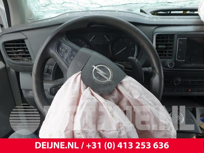 Opel Vivaro Lenkrad O265677