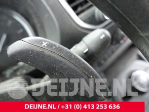 Opel Vivaro Lenkrad O265677 foto 2