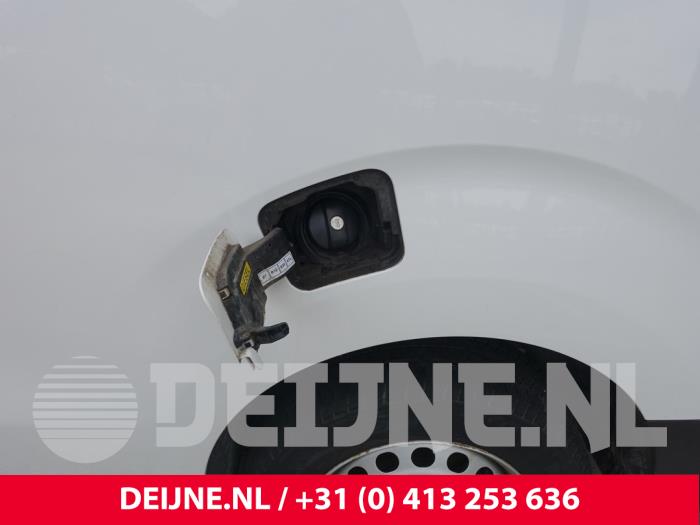 Opel Vivaro Tankklappe O265679