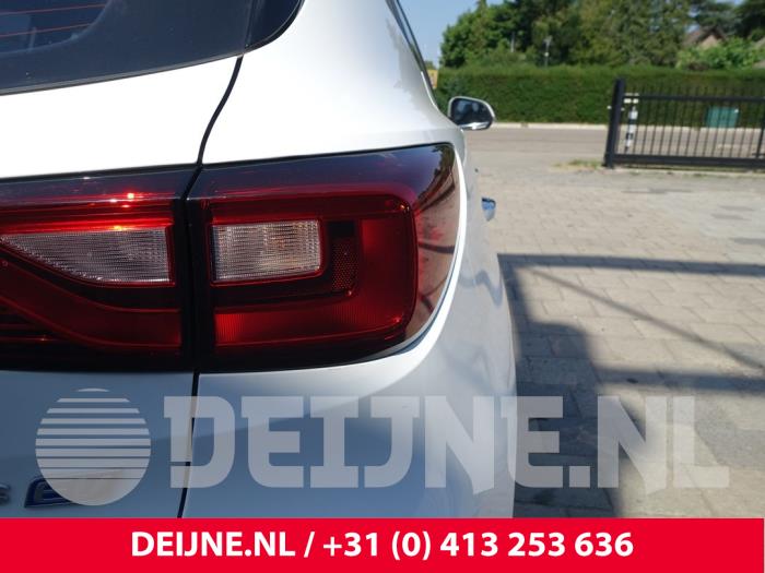 MG ZS Rücklicht rechts O265703