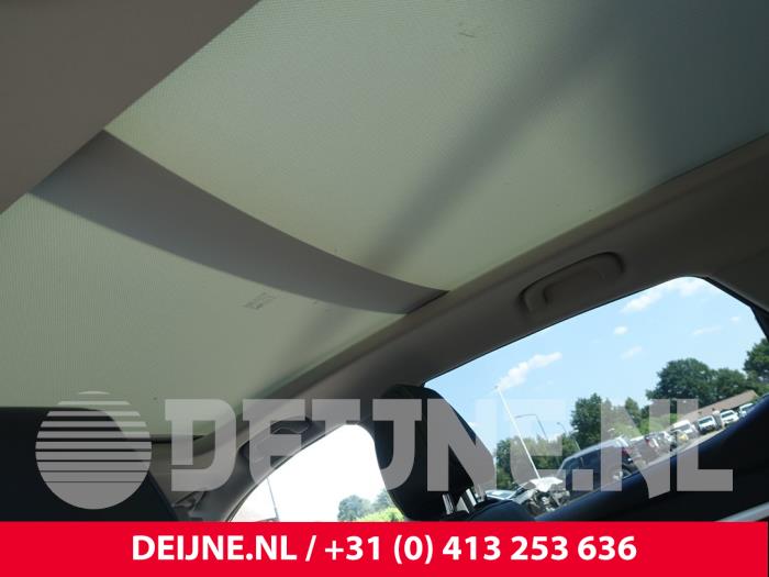 MG ZS Panoramadach O265729