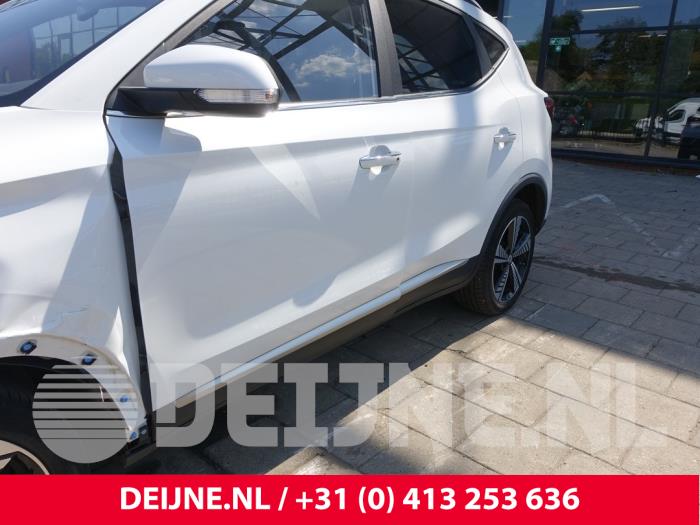 MG ZS Tür 4-türig links vorne O265731