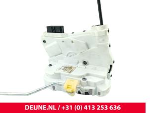 MG ZS Front door lock mechanism 4-door, right O265763 photo 2