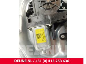 Volvo V70 Ruitmechaniek 4Deurs links-achter O265836 foto 3