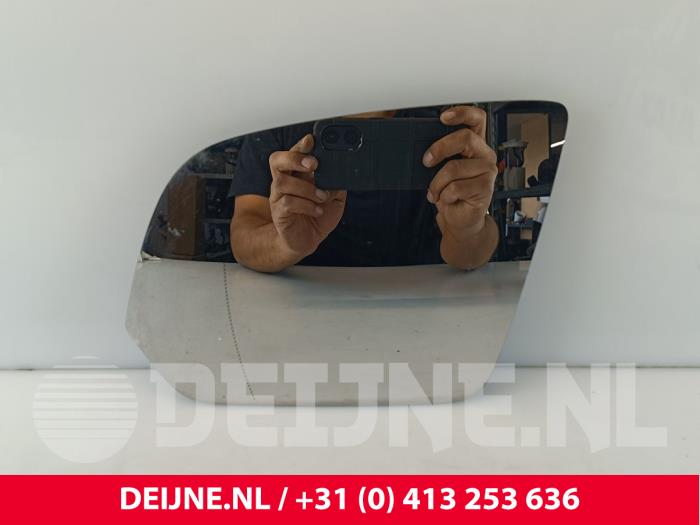 Mercedes Vito Spiegelglas links O265853