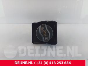 Mercedes Vito Oil cap O265957 photo 3