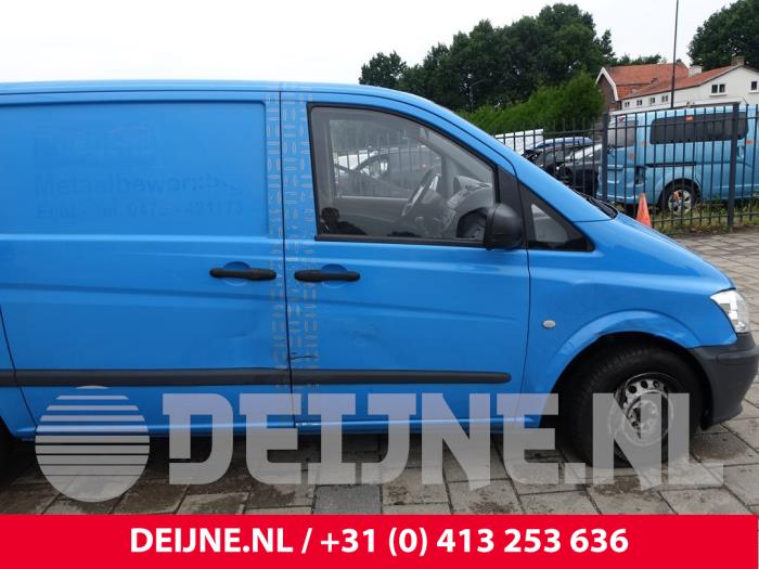 Mercedes Vito Driehoeks Ruit rechts-voor O265997