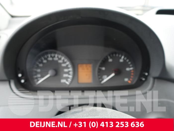 Mercedes Vito Kilometerteller KM O266002
