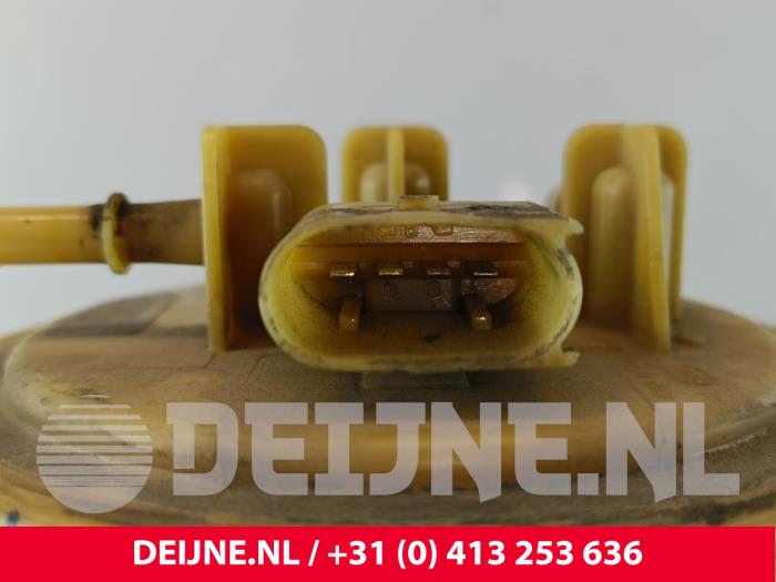 Tank element Pomp van een Mercedes-Benz Sprinter 5t (906.15/906.25) 515 CDI 16V 2008