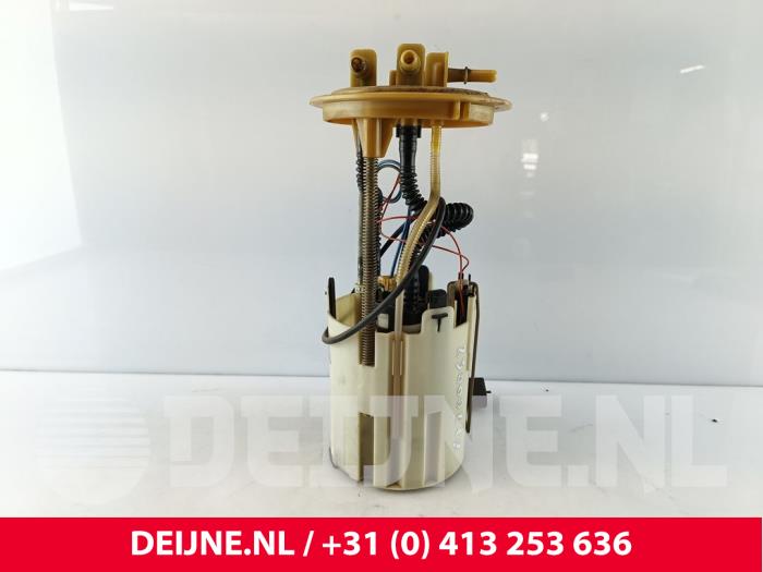 Tank element Pomp van een Mercedes-Benz Sprinter 5t (906.15/906.25) 515 CDI 16V 2008