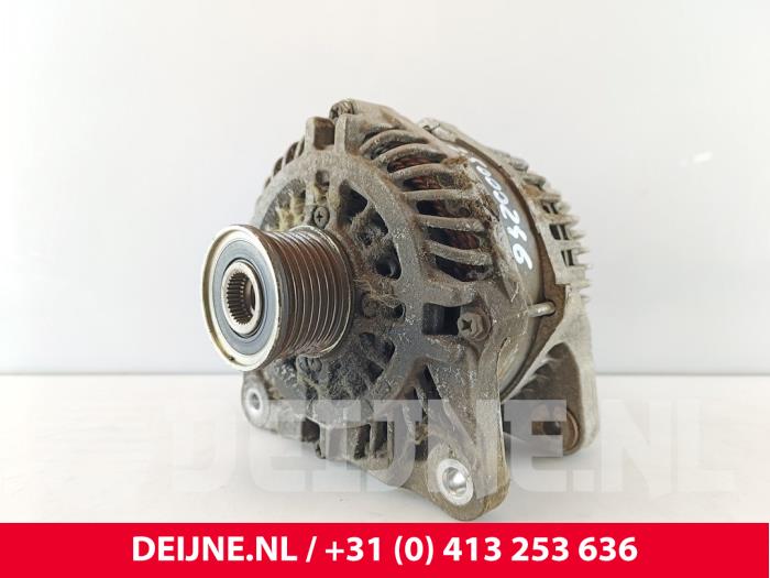 Dynamo van een Mercedes-Benz Vito (447.6) 1.6 111 CDI 16V 2018