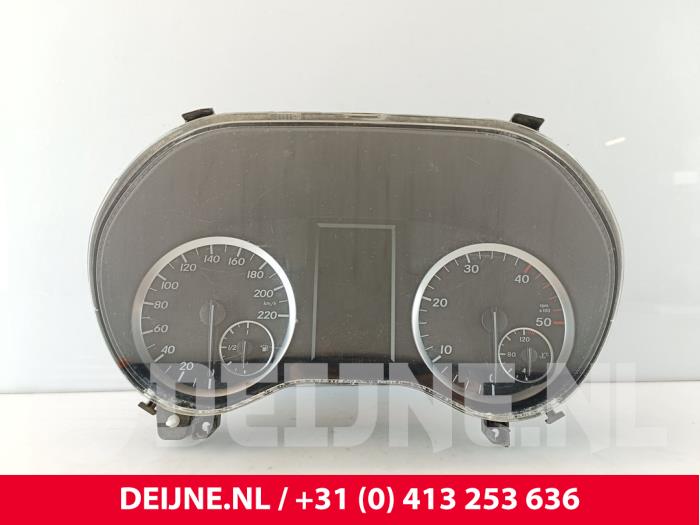 Mercedes Vito Odometer KM O266080