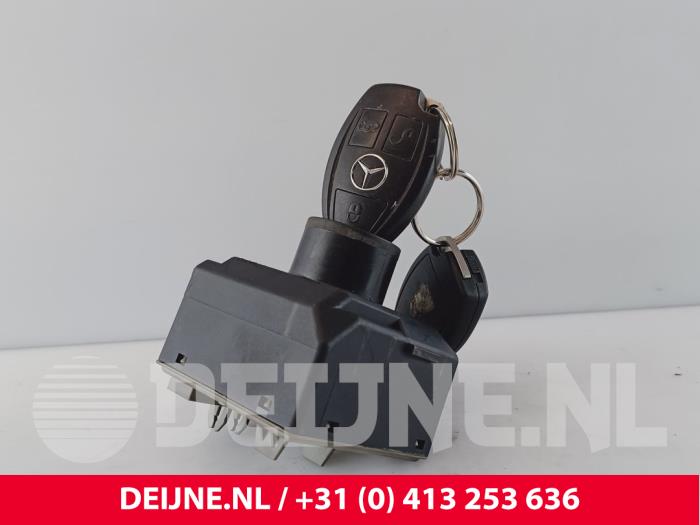 Mercedes Vito Ignition lock + key O266082