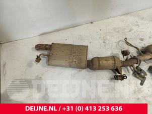 Opel Vivaro Roetfilter O266141 foto 2
