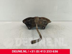 Tesla Model S Remklauw (Tang) rechts-achter O266273 foto 3