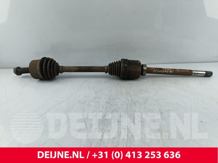 Gebruikte Aandrijfas rechts-voor Mercedes Vito (447.6) 1.6 111 CDI 16V Prijs € 169,40 Inclusief btw aangeboden door van Deijne Onderdelen Uden B.V.