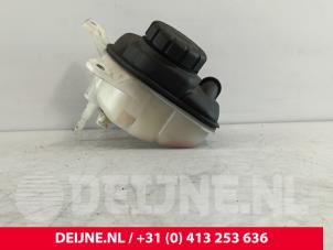 Mercedes Vito Ausgleichsbehälter O266415 foto 3