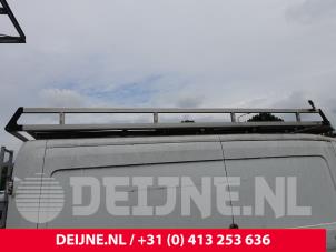 Gebruikte Roofrack Ford Transit 2.2 TDCi 16V Prijs € 272,25 Inclusief btw aangeboden door van Deijne Onderdelen Uden B.V.