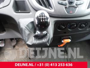 Gebruikte Versnellingspook Ford Transit 2.2 TDCi 16V Prijs € 90,75 Inclusief btw aangeboden door van Deijne Onderdelen Uden B.V.