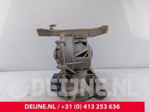 Gebruikte Differentieel achter Volvo XC60 II (UZ) 2.0 B4 16V Mild Hybrid AWD Prijs € 900,00 Margeregeling aangeboden door van Deijne Onderdelen Uden B.V.