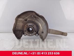 Gebruikte Asschenkel rechts-voor Volvo XC60 II (UZ) 2.0 B4 16V Mild Hybrid AWD Prijs € 290,00 Margeregeling aangeboden door van Deijne Onderdelen Uden B.V.