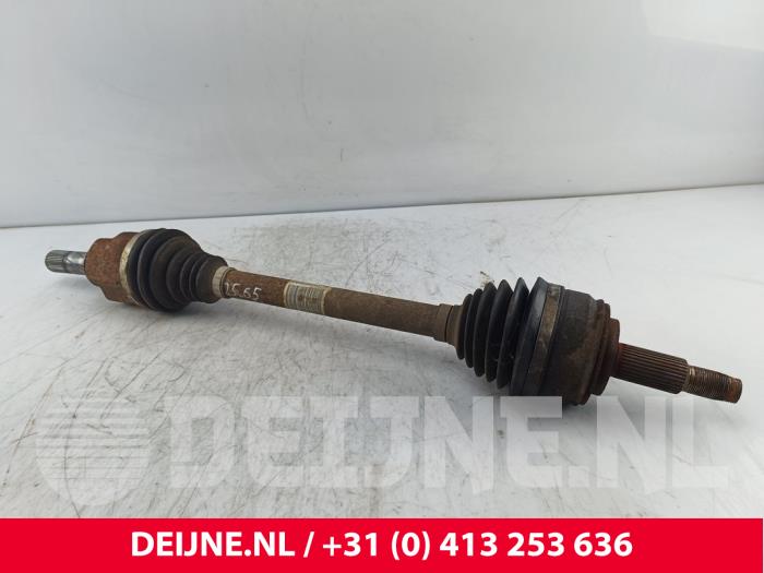 Nissan NV400 Antriebswelle links vorne O266653