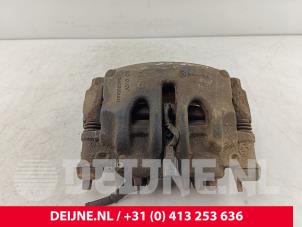 Nissan NV400 Bremszange links vorne O266680 foto 2