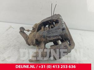 Nissan NV400 Rear brake calliper, right O266681 photo 3