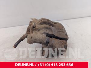 Nissan NV400 Front brake calliper, right O266682 photo 2