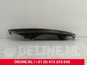 Renault Master Afdekplaat mistlamp links O266861 foto 3