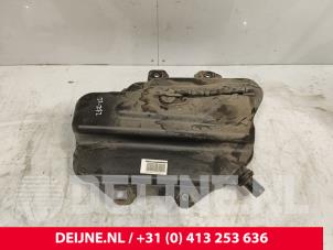 Gebruikte Adblue tank Mercedes Vito (447.6) 1.6 111 CDI 16V Prijs € 181,50 Inclusief btw aangeboden door van Deijne Onderdelen Uden B.V.