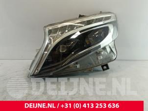 Gebruikte Linker Koplamp Mercedes Vito (447.6) 2.0 114 CDI 16V Prijs € 1.210,00 Inclusief btw aangeboden door van Deijne Onderdelen Uden B.V.