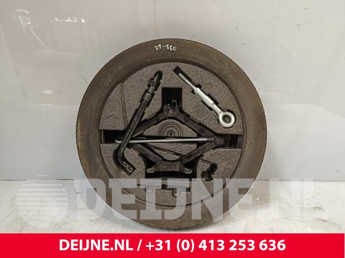 Volvo V70 Wagenheber Set+ Reserverad O266885