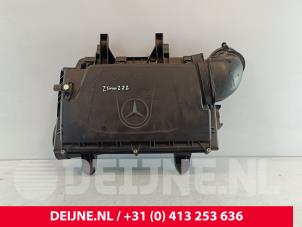 Gebruikte Luchtfilterhuis Mercedes Vito (447.6) 1.6 111 CDI 16V Prijs € 60,50 Inclusief btw aangeboden door van Deijne Onderdelen Uden B.V.