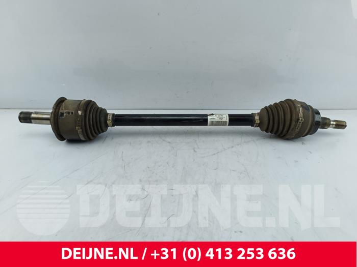 Mercedes Vito Aandrijfas rechts-achter O267001