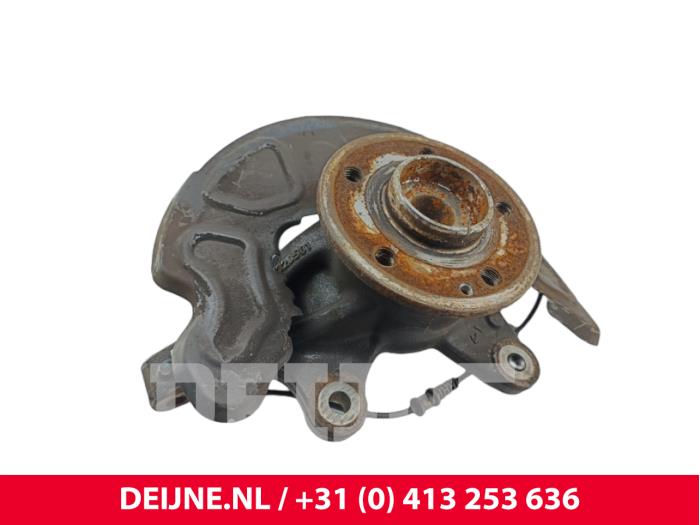 Mercedes Vito Fusee rechts-voor O267022