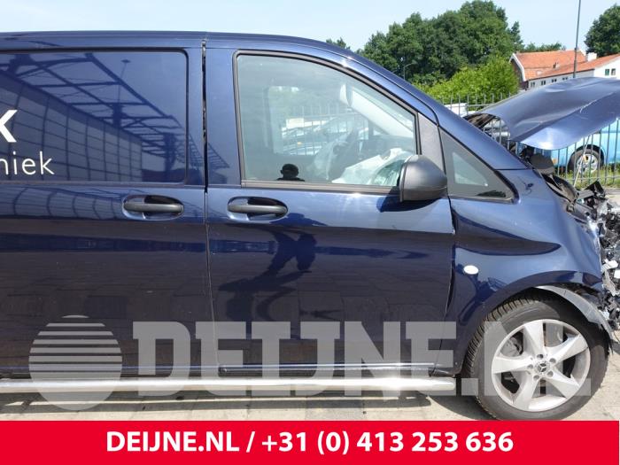 Mercedes Vito Portier 2Deurs rechts O267028