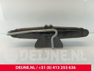 Opel Combo Jack O267163 photo 2