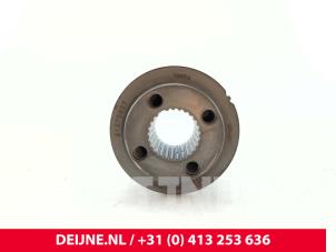 Gebruikte Krukas Tandwiel Volvo V90 II (PW) 2.0 D4 16V Prijs € 55,00 Margeregeling aangeboden door van Deijne Onderdelen Uden B.V.