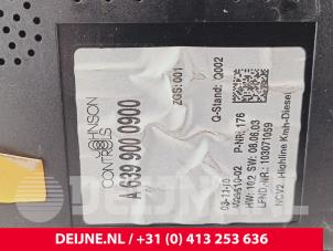 Mercedes Vito Kilometerteller KM O267293 foto 3