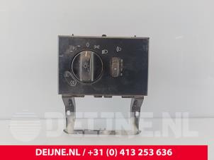 Gebruikte Licht Schakelaar Mercedes Vito (639.6) 2.2 113 CDI 16V Euro 5 Prijs € 84,70 Inclusief btw aangeboden door van Deijne Onderdelen Uden B.V.