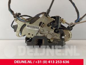 Mercedes Vito Deurslot Mechaniek 2Deurs rechts O267323 foto 2