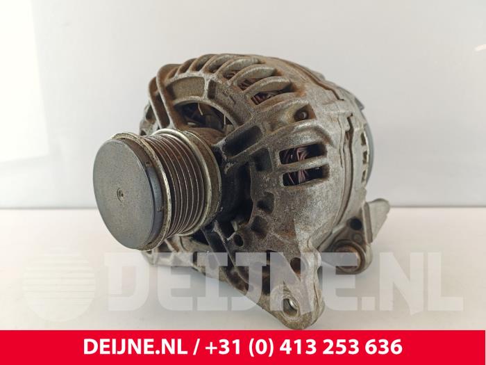 Mercedes Vito Achsschenkel links vorne O267365