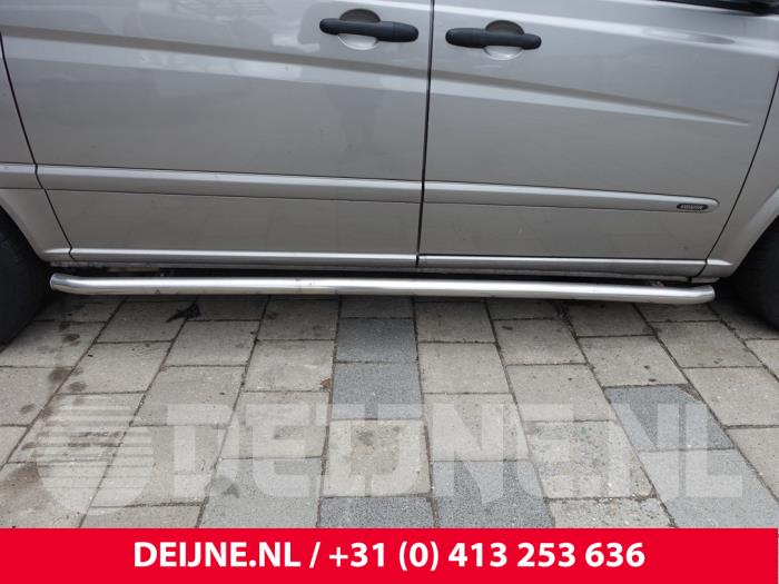 Mercedes Vito Seitenleiste O267378