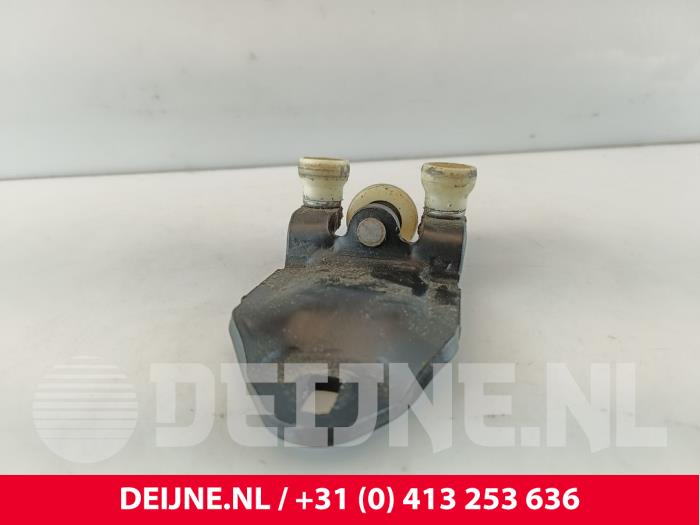 Schuifdeurrol rechts van een Ford Transit Custom 2.0 TDCi 16V Eco Blue 130 2018